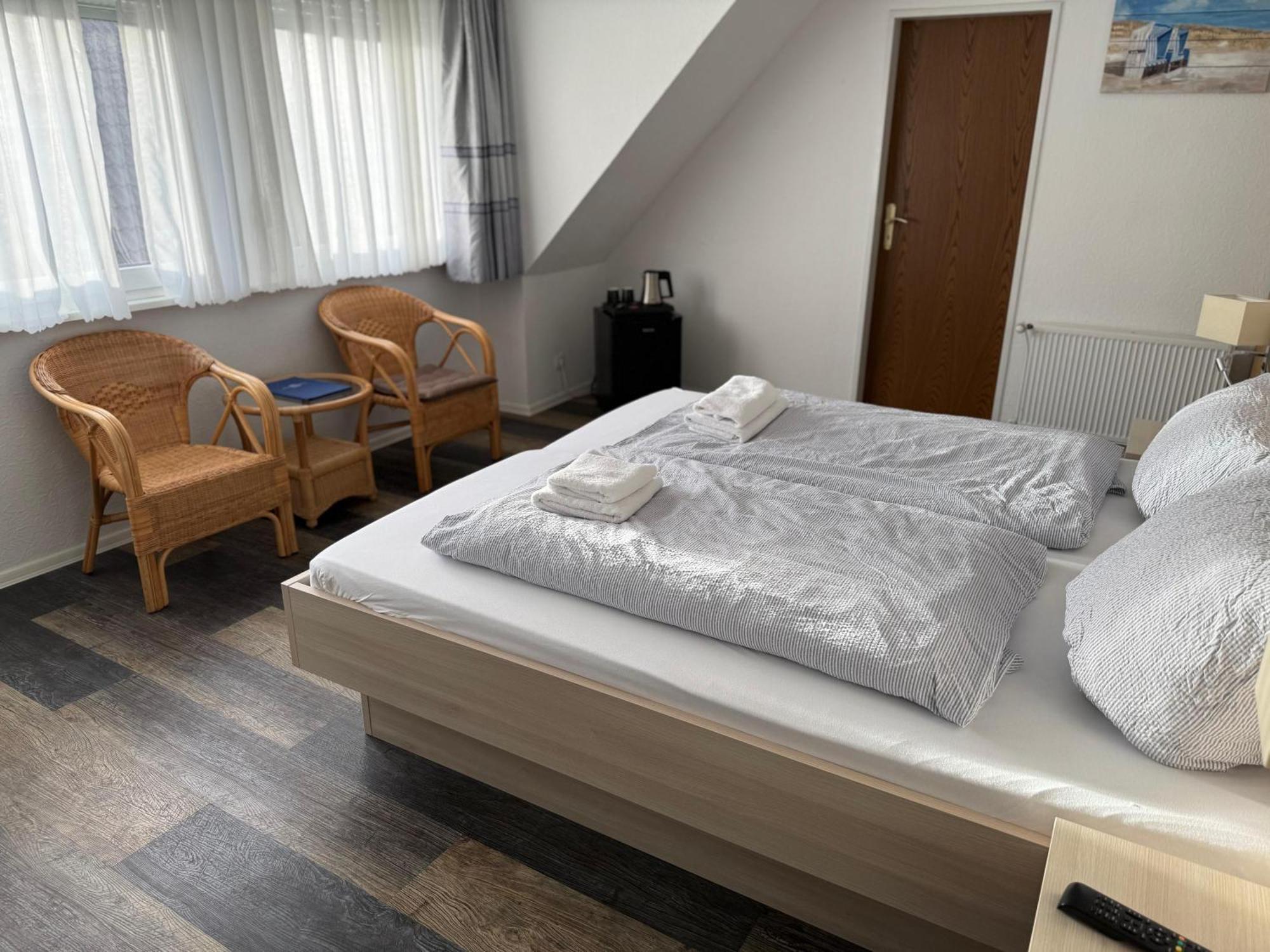 נורדייך Hotel Nordseegruss מראה חיצוני תמונה
