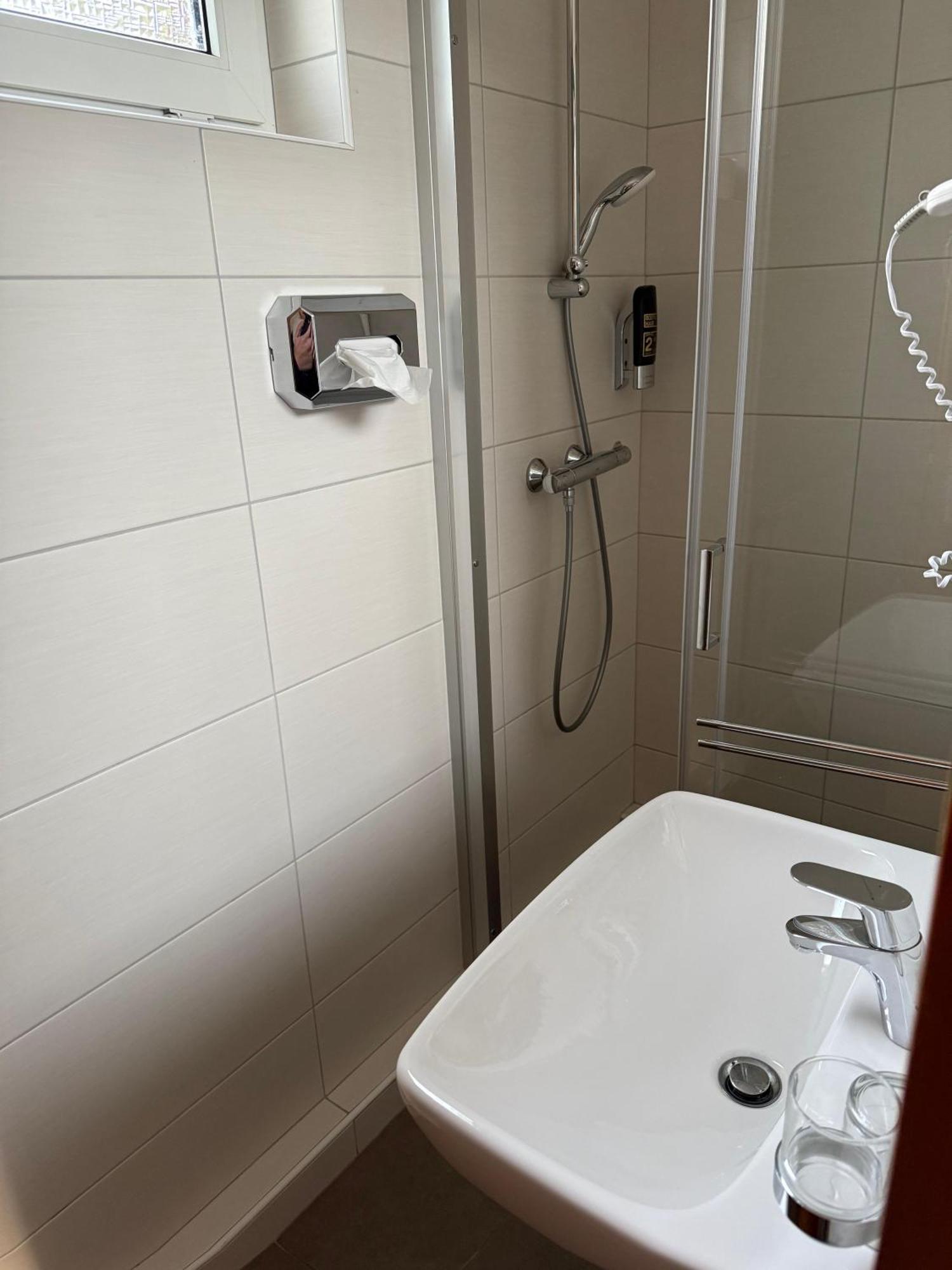 נורדייך Hotel Nordseegruss מראה חיצוני תמונה